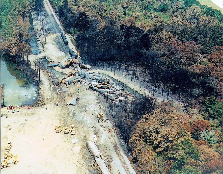 Photo looking west at accident scene.