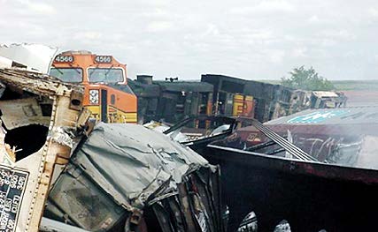 Photo of wreckage of intermodal train.