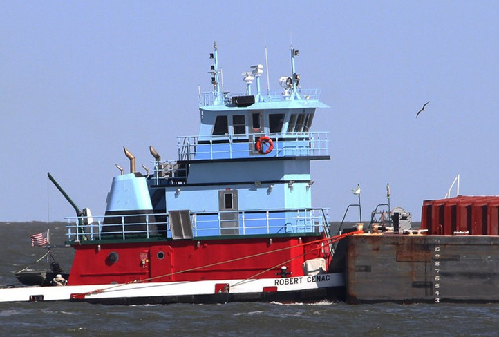 Photo of towing vessel Robert Cenac under way before the accident