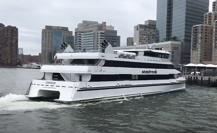 Commodore under way before the grounding, approaching the East 35th Street New York City Ferry Terminal. (Source: Seastreak)